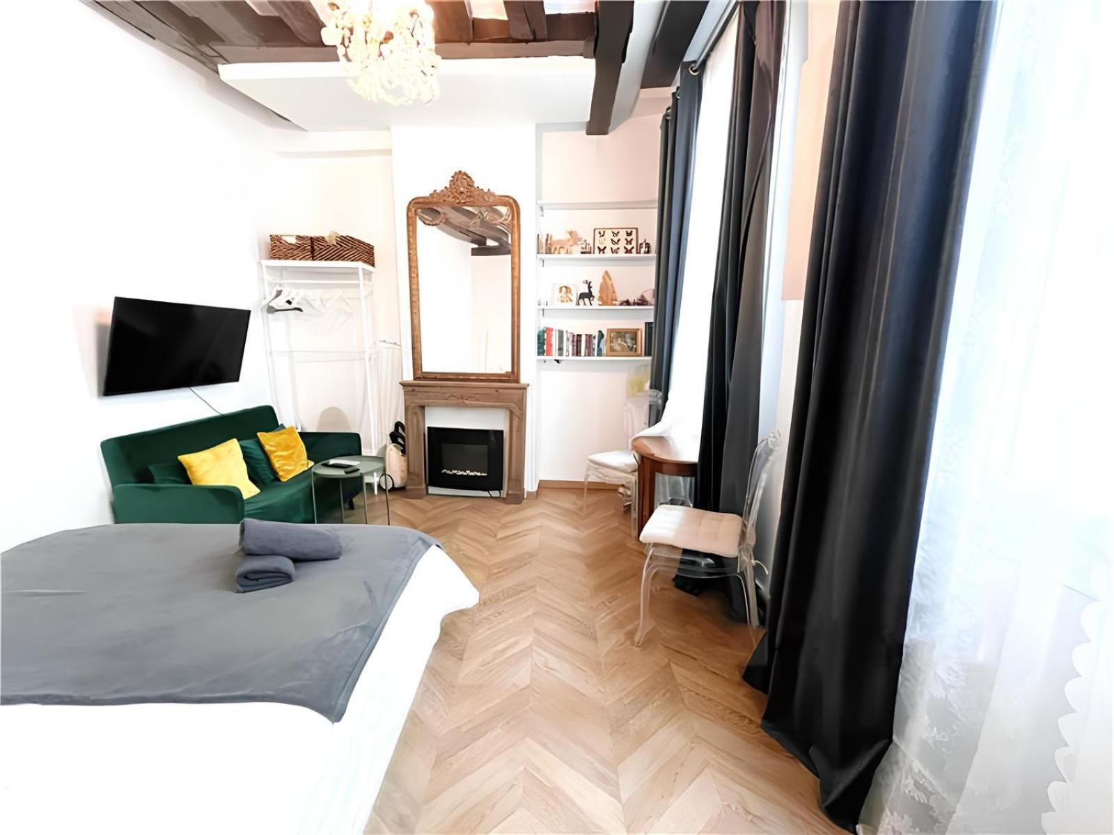 Seine Apartment Paris Bagian luar foto